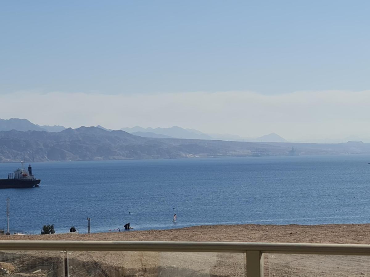 Top-Luxury Exclusive Аpt With Jacuzzi In Front Of The Sea Eilat Extérieur photo